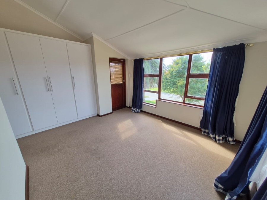 5 Bedroom Property for Sale in Bayview Western Cape